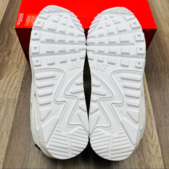 Nike Air Max 90 LTR SE - Picture 6 of 7